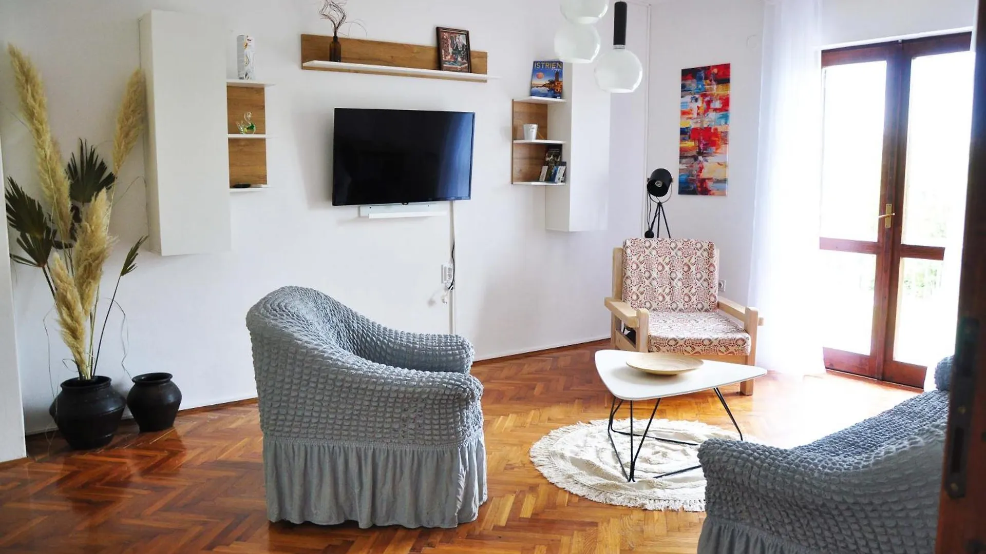 Spacious Apartment Quadria Near Motovun Karojba